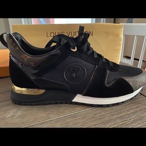 Louis Vuitton black sneakers